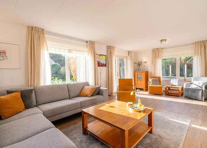 Feriehus Villapark Kamperfoelie 61 *